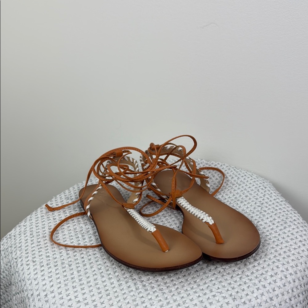 Anthropologie Brown and White Lace-Up Sandals Never Worn size 39 Perfect